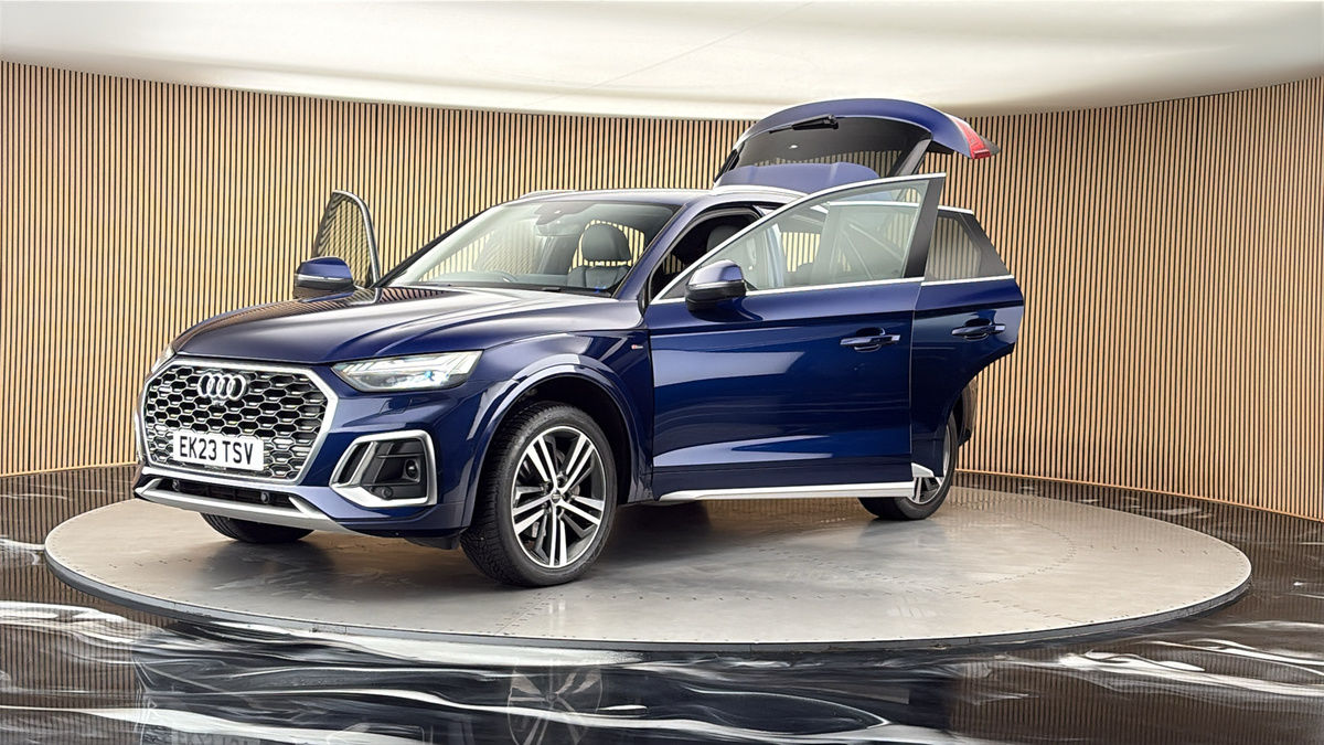 More views of Audi Q5