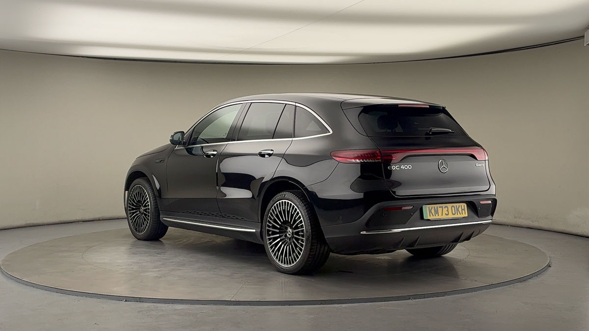 Mercedes-Benz EQC Image 2