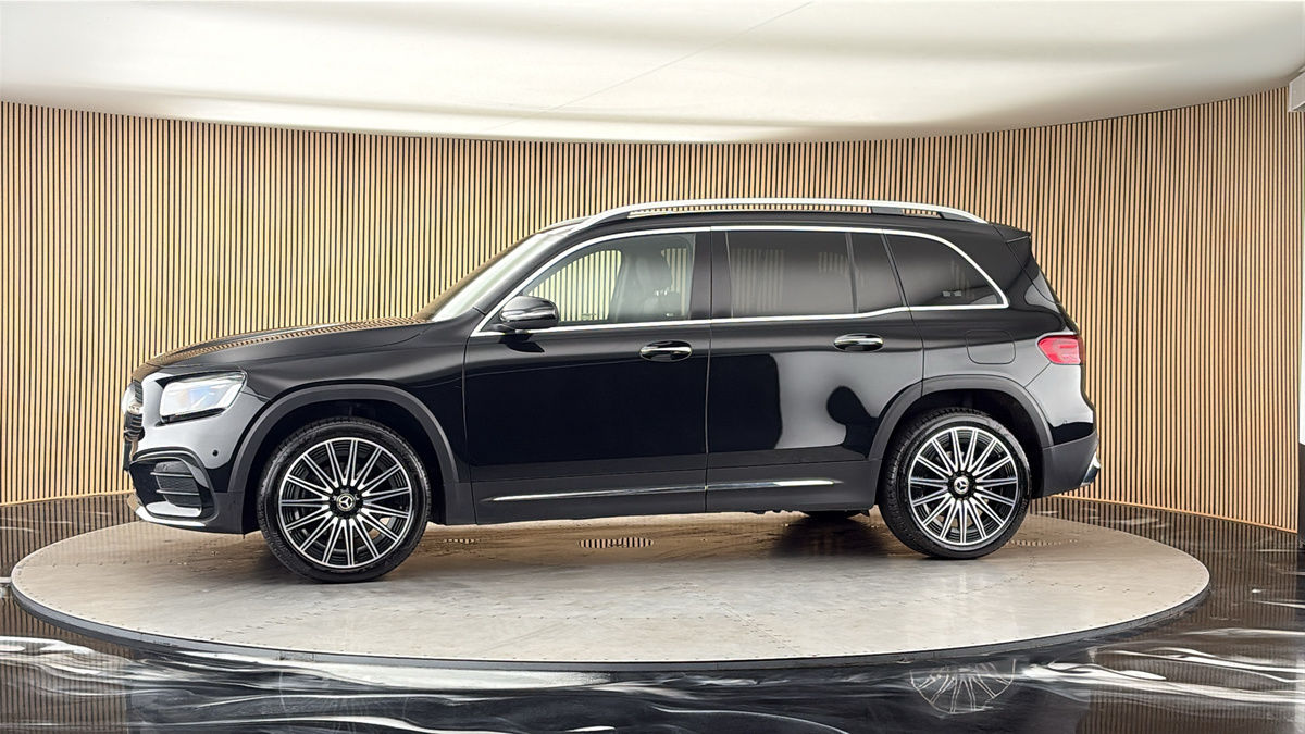 More views of Mercedes-Benz GLB