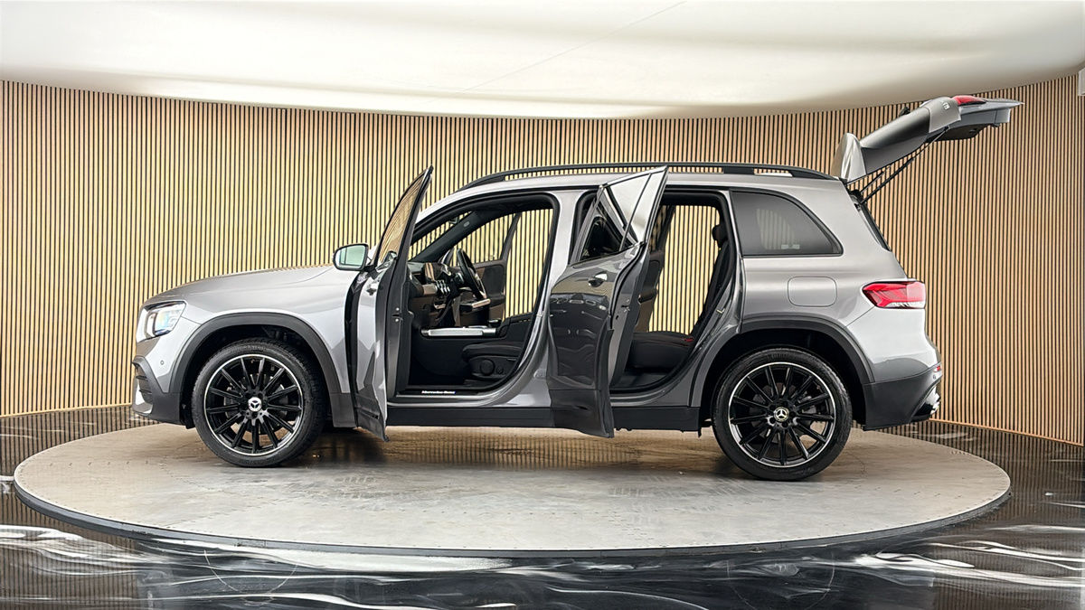 More views of Mercedes-Benz GLB