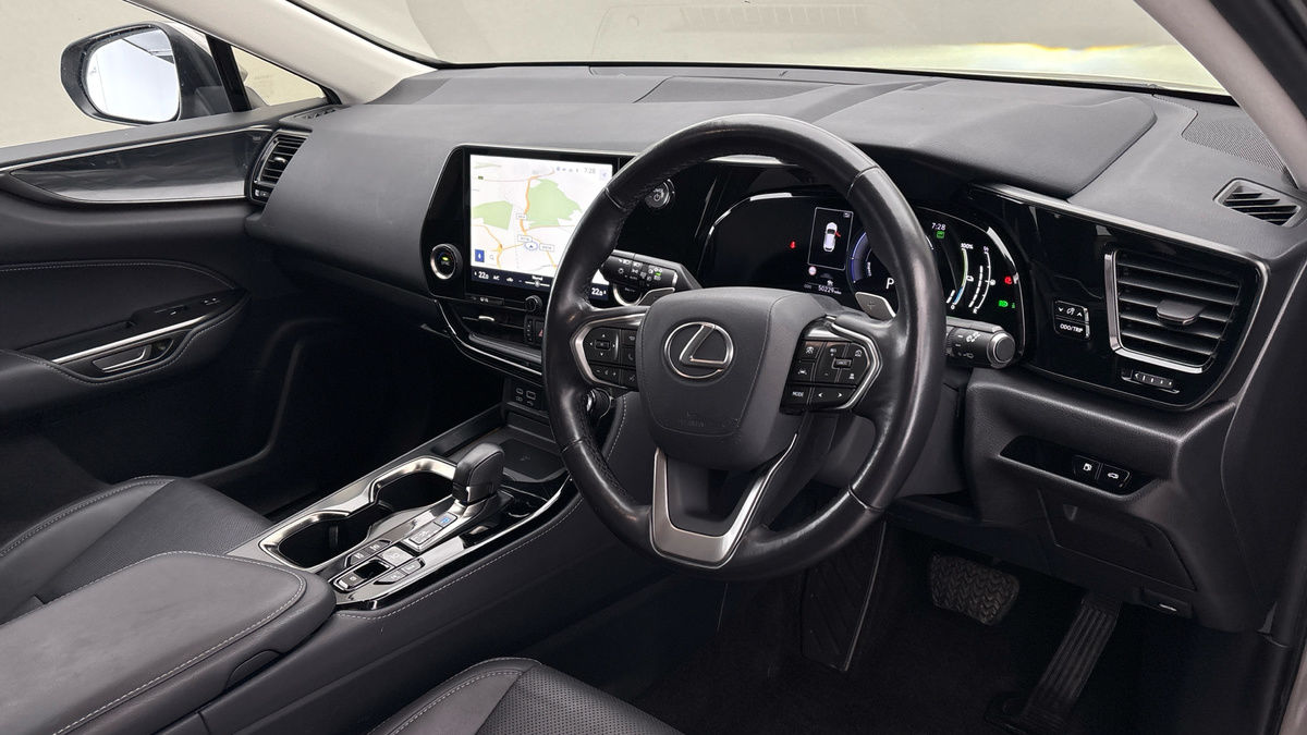 Lexus NX Image 5
