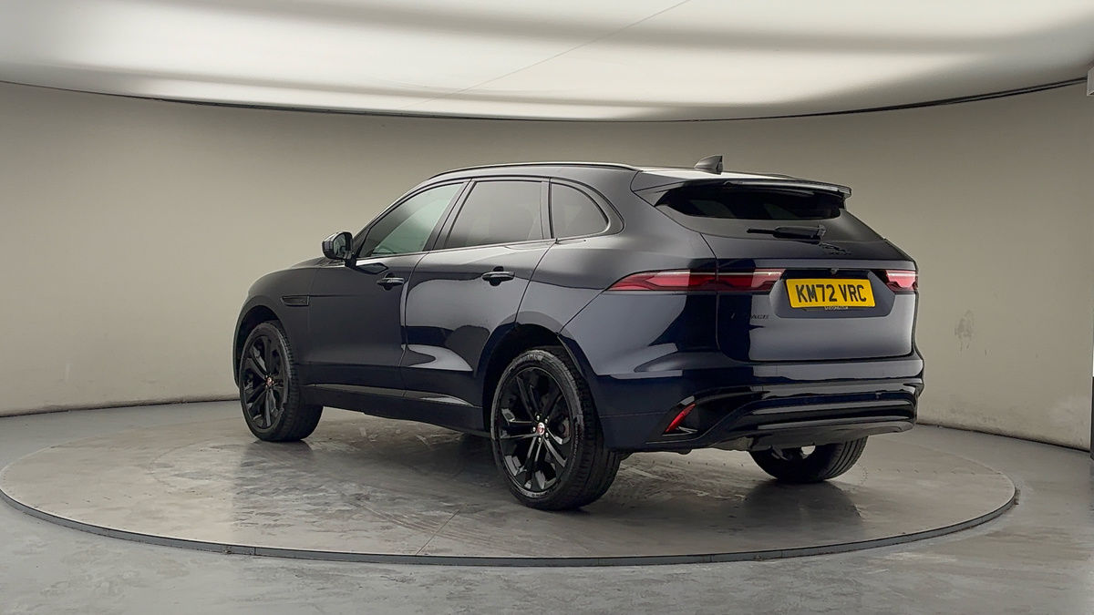 Jaguar F-PACE Image 2