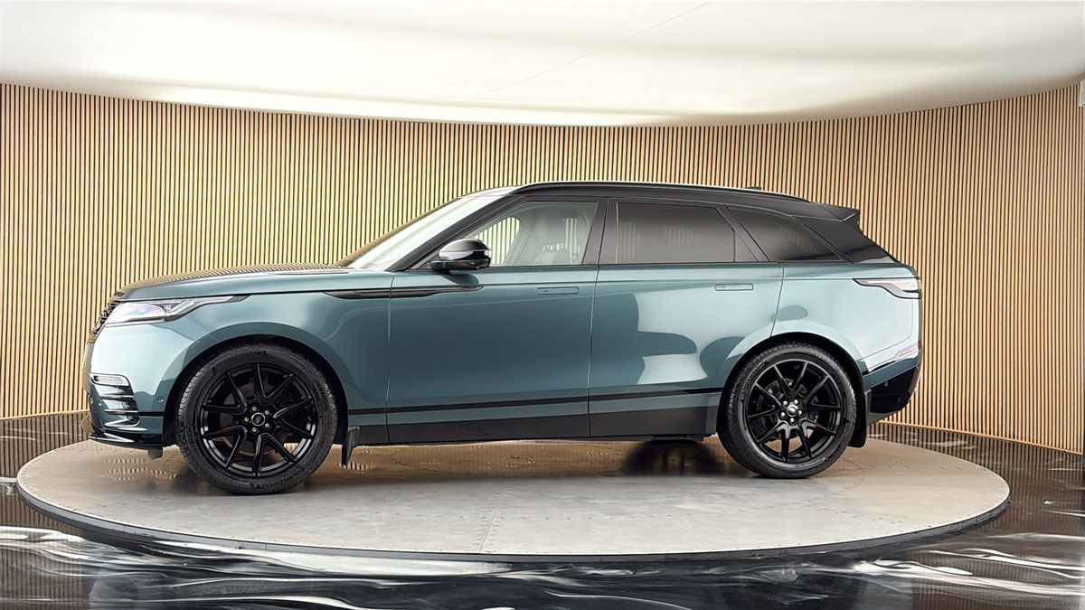 More views of Land Rover Range Rover Velar