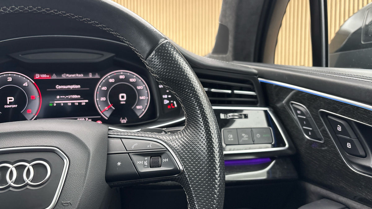 Audi Q7 Image 14
