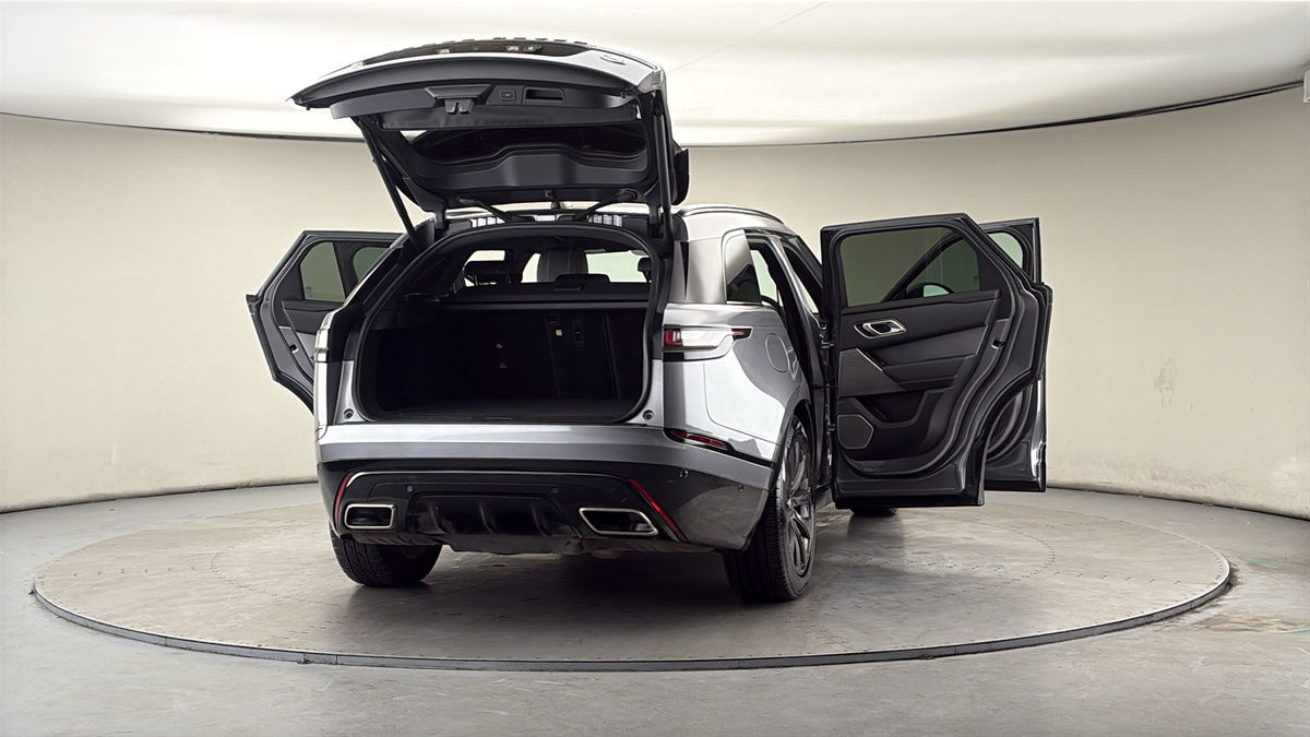 More views of Land Rover Range Rover Velar