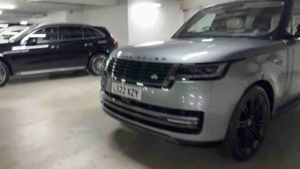 More views of Land Rover Range Rover