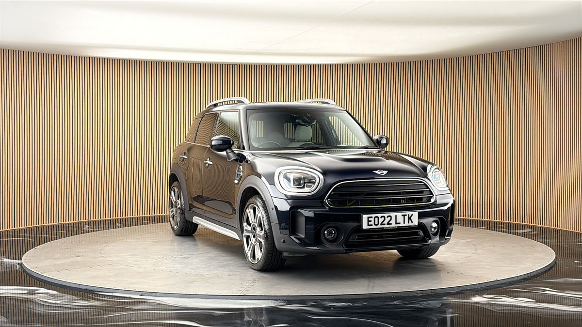 More views of MINI Countryman