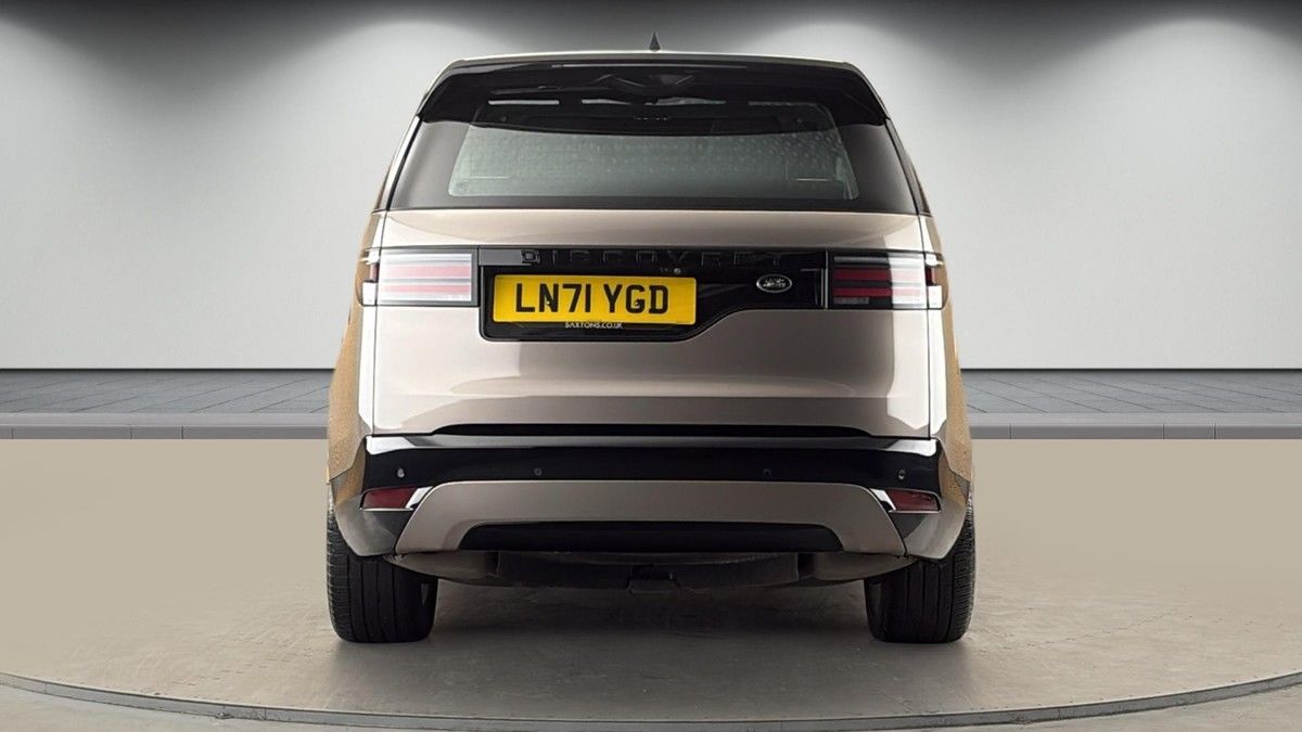 Land Rover Discovery Image 4