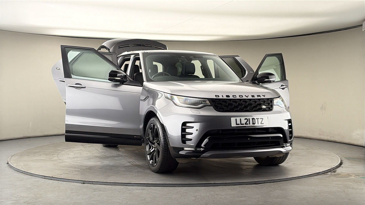 More views of Land Rover Discovery