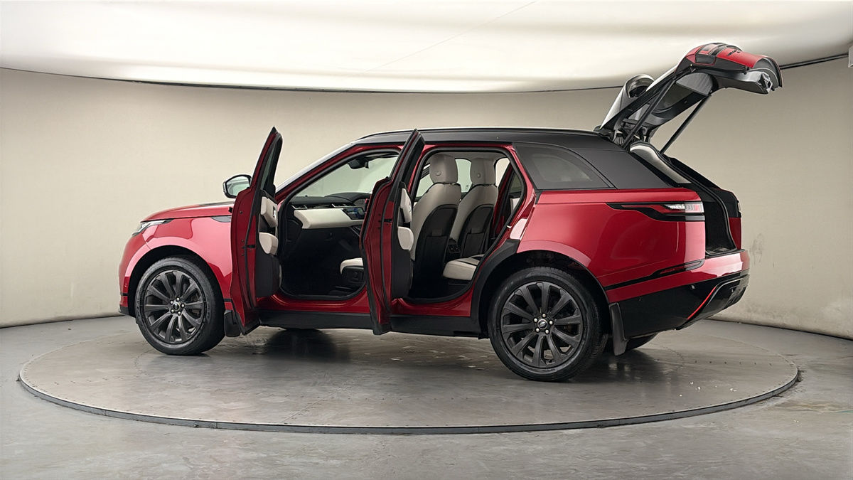 More views of Land Rover Range Rover Velar