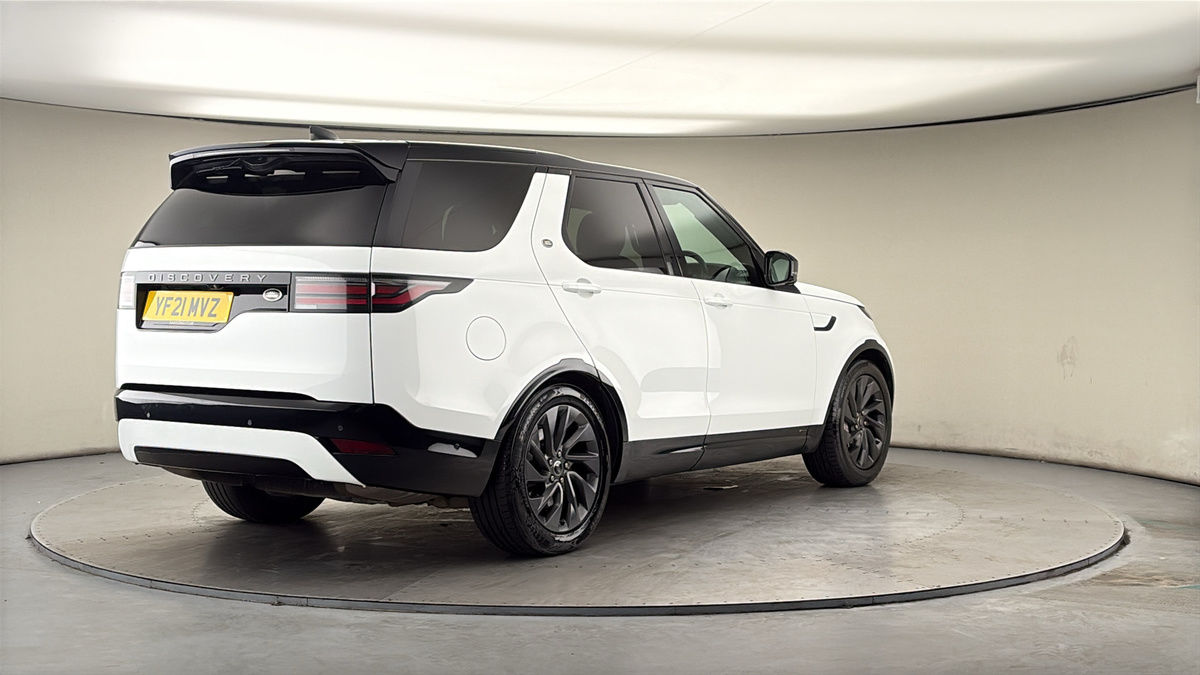 More views of Land Rover Discovery