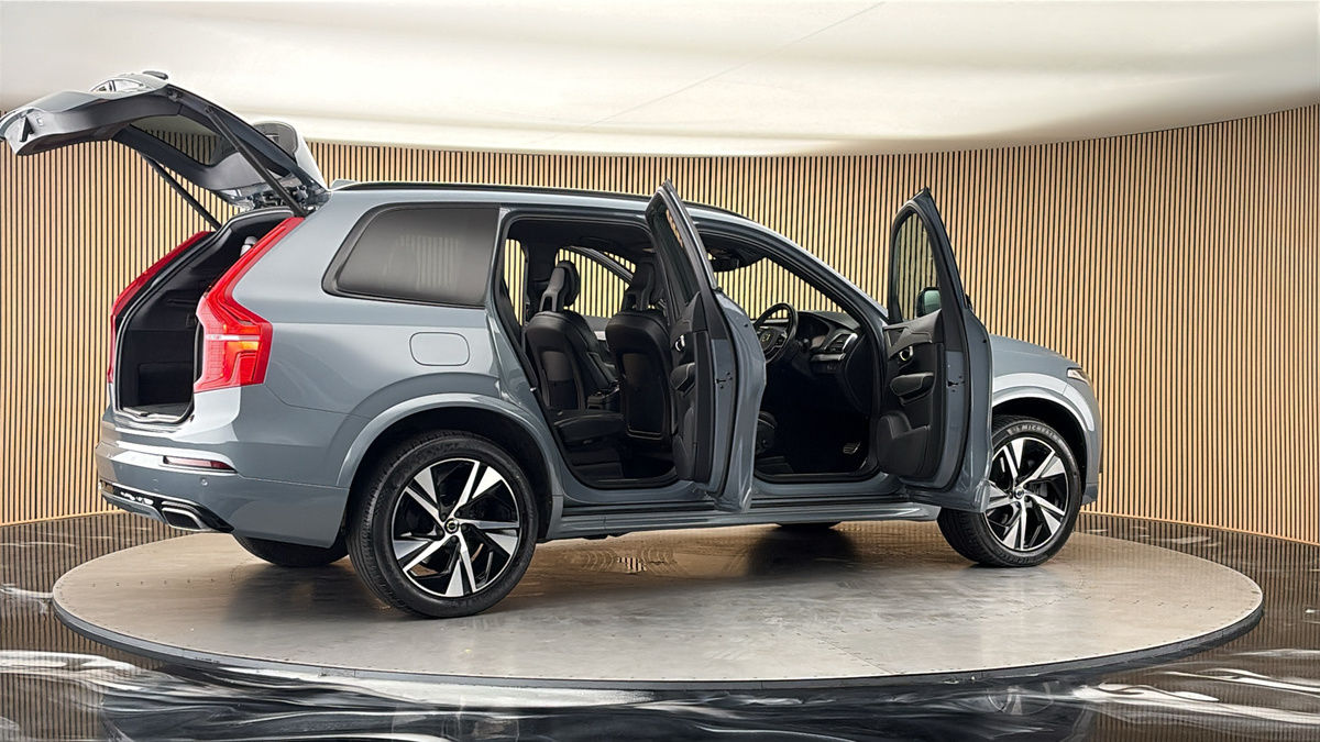 More views of Volvo XC90