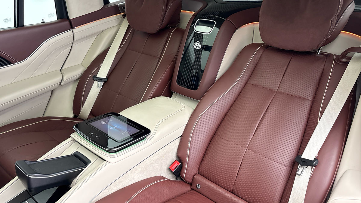 Mercedes-Benz Maybach GLS Image 8