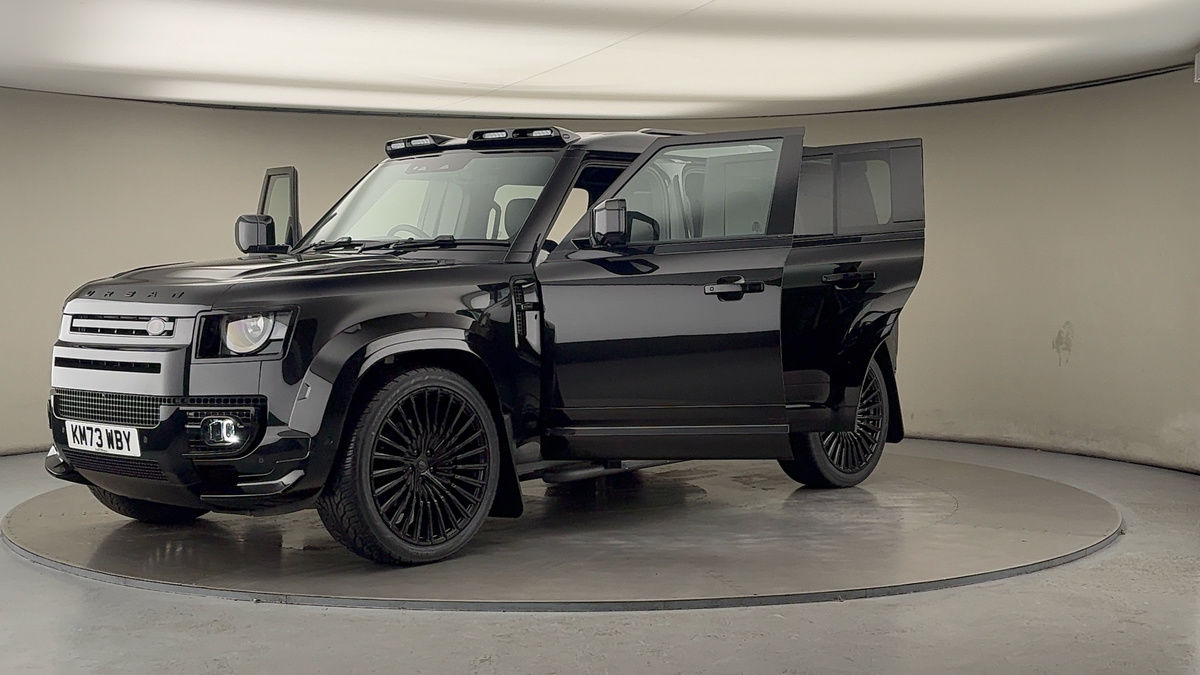 More views of Land Rover Defender 110