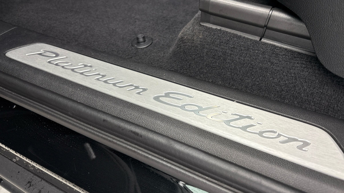 Porsche Cayenne Image 27