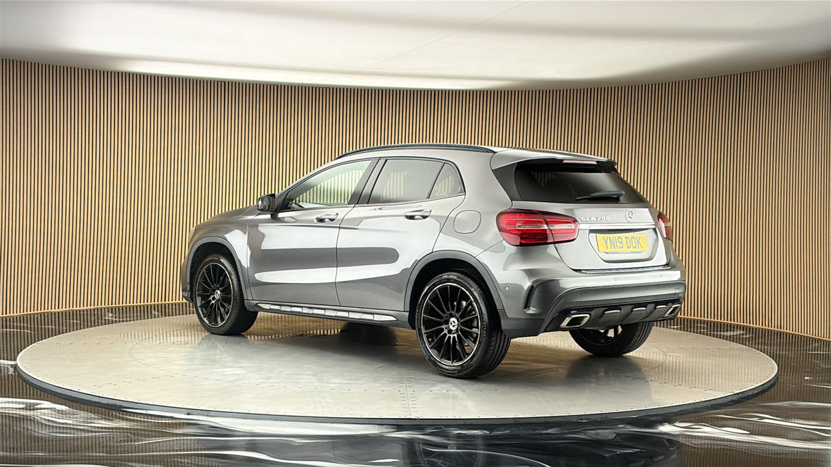 More views of Mercedes-Benz GLA