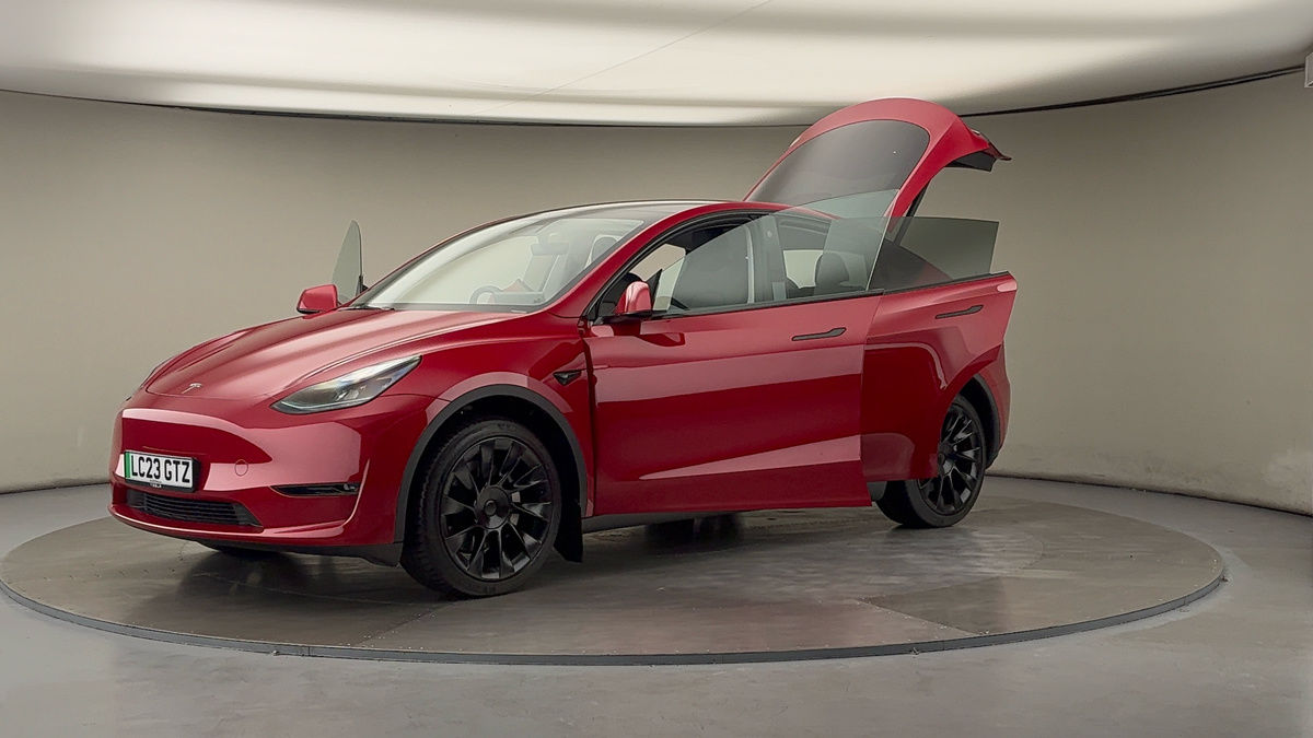 Tesla Model Y Image 22