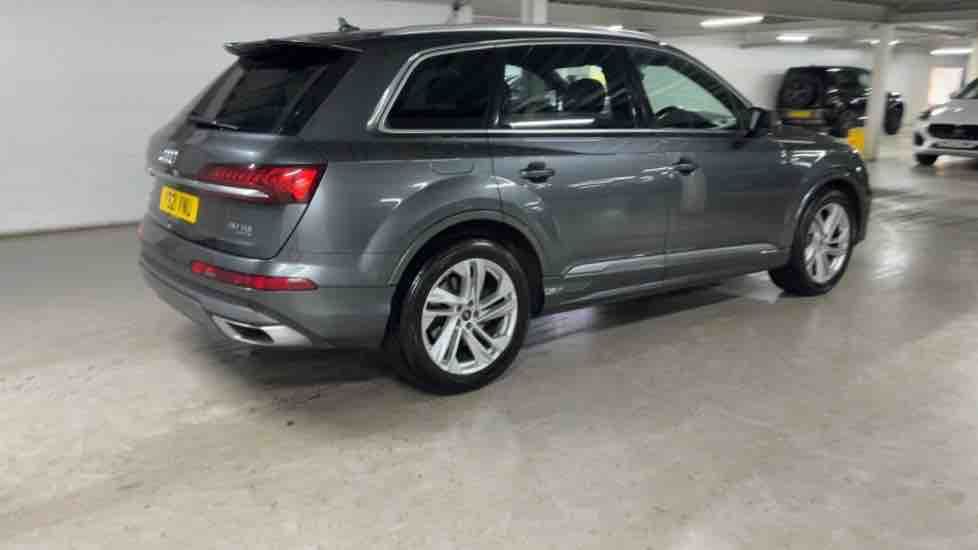 More views of Audi Q7