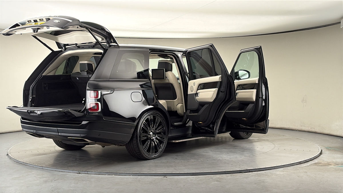 More views of Land Rover Range Rover