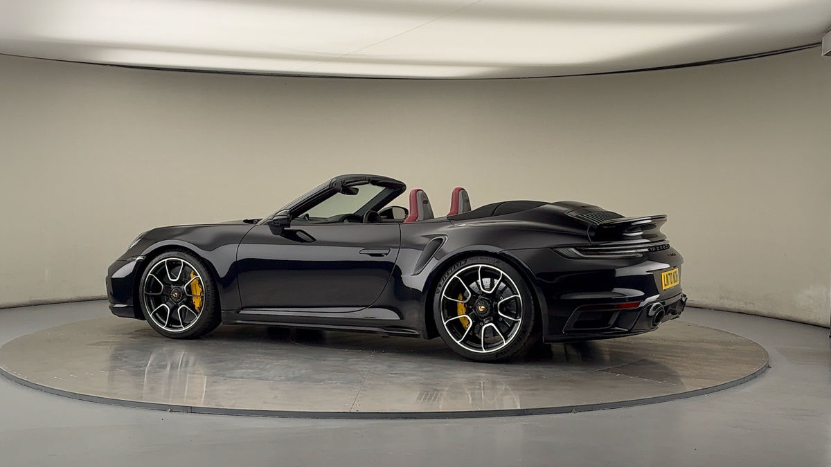 More views of Porsche 911