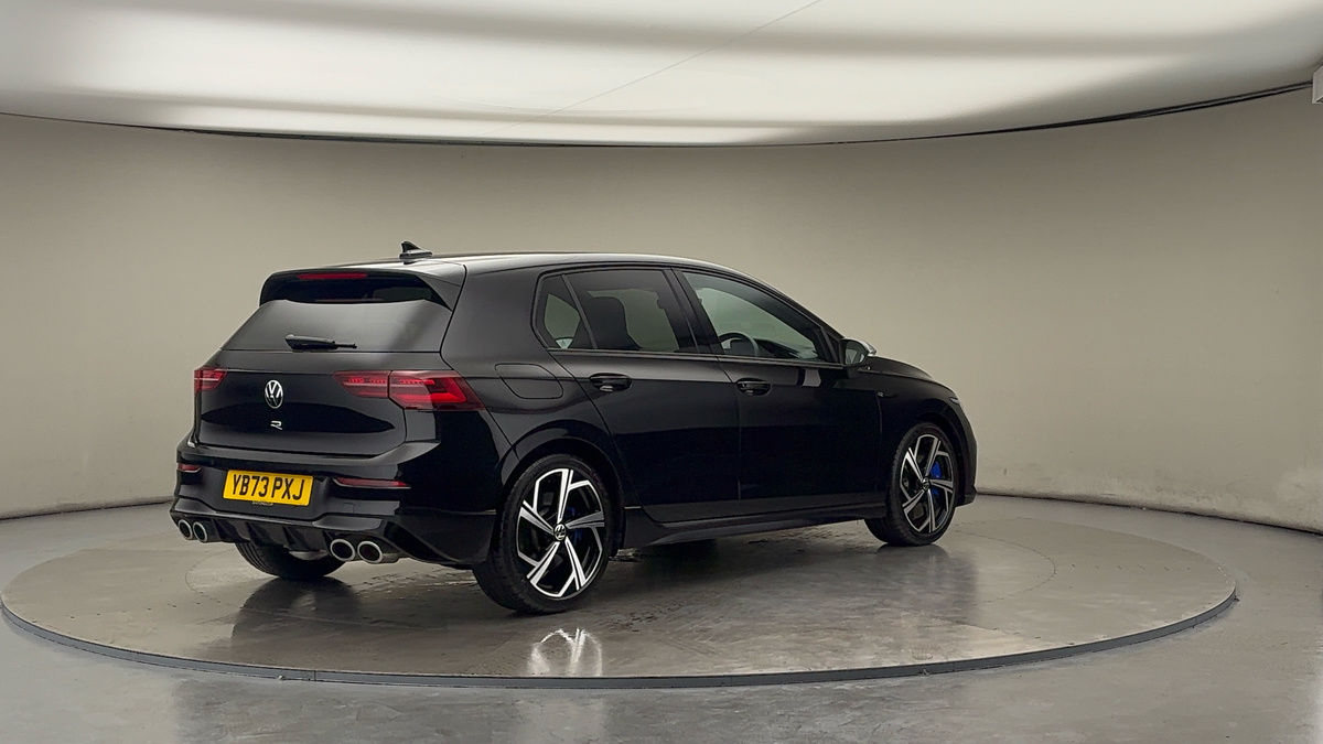 Volkswagen Golf Image 21