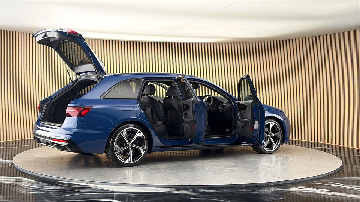 More views of Audi A4 Avant