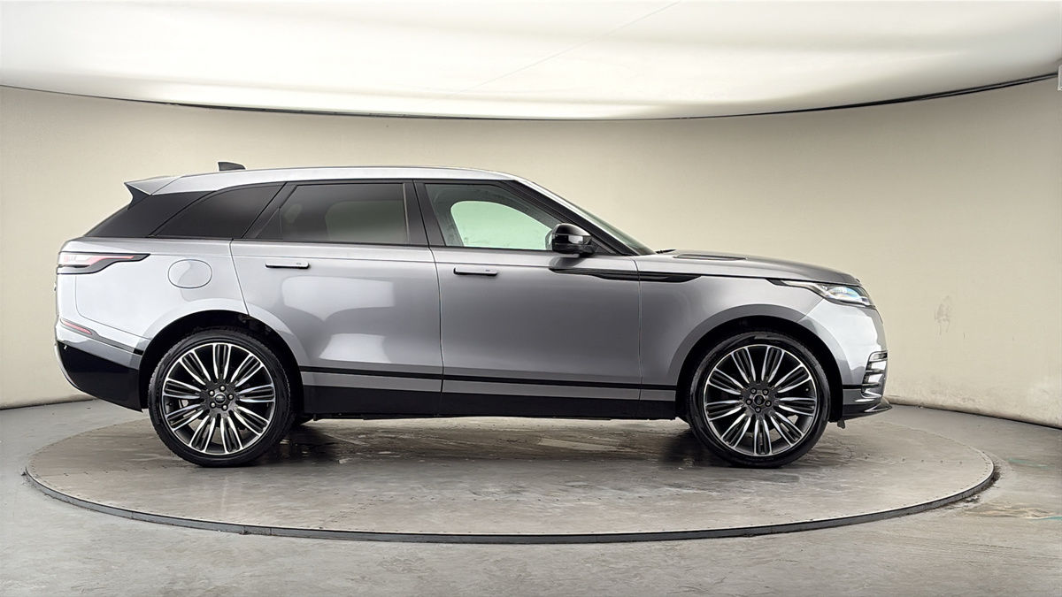 Land Rover Range Rover Velar Image 16