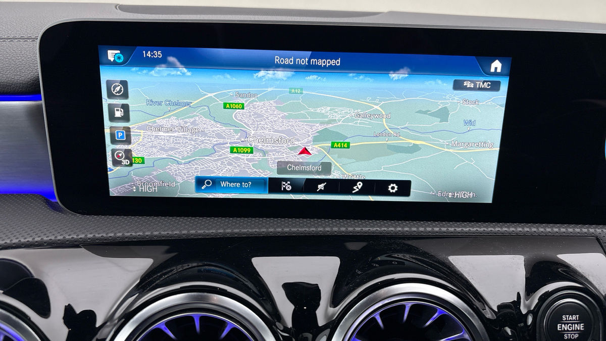 Mercedes-Benz CLA Image 17