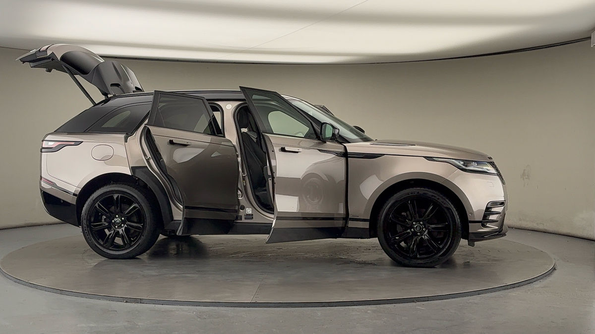 More views of Land Rover Range Rover Velar