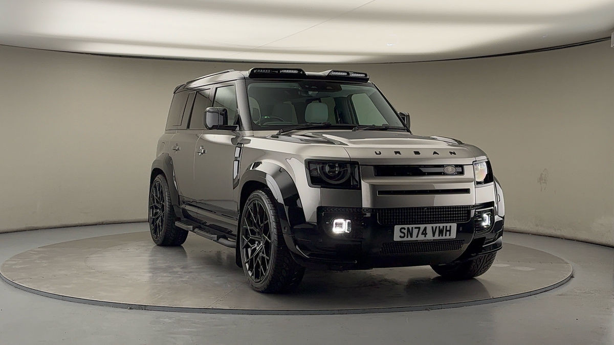 More views of Land Rover Defender 110