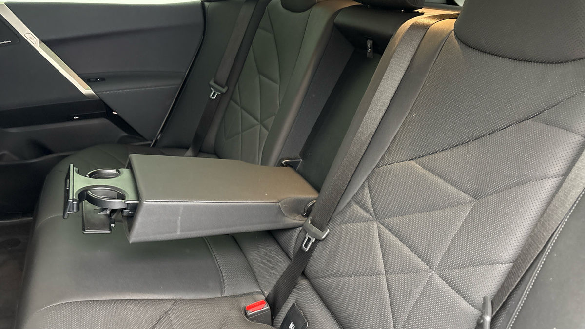 BMW iX Image 9