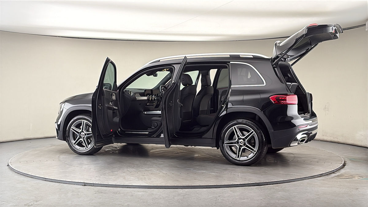More views of Mercedes-Benz GLB