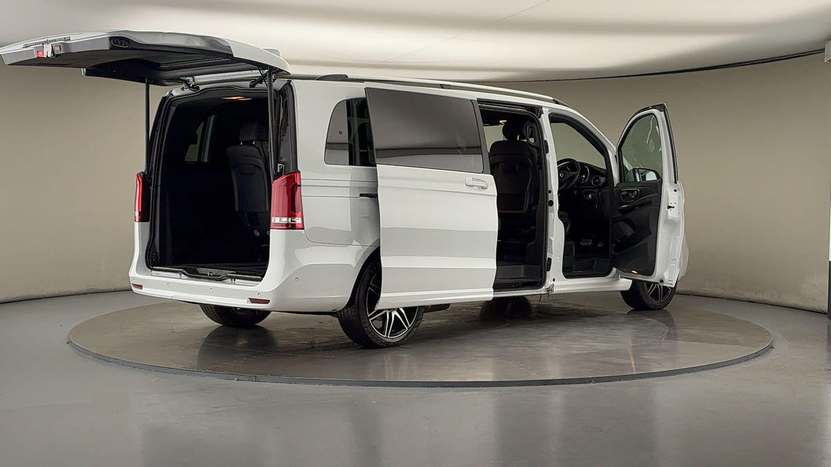 More views of Mercedes-Benz V Class