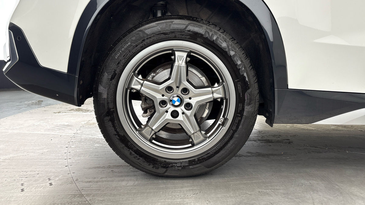 BMW X1 Image 10
