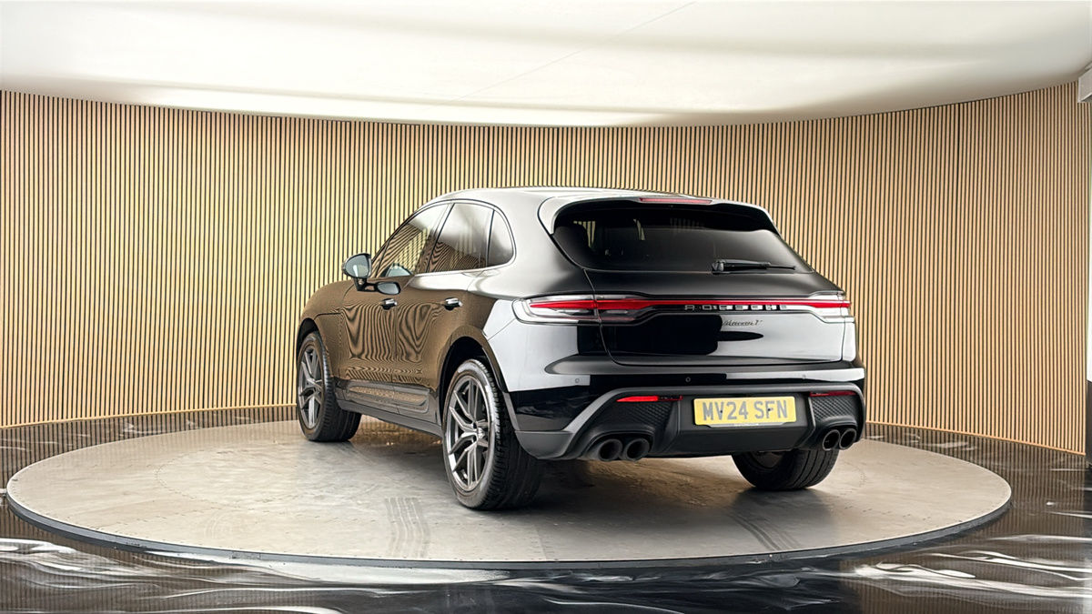 More views of Porsche Macan