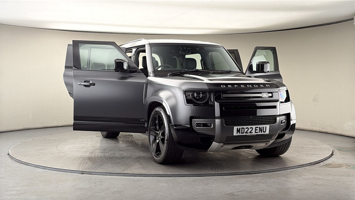 More views of Land Rover Defender 110
