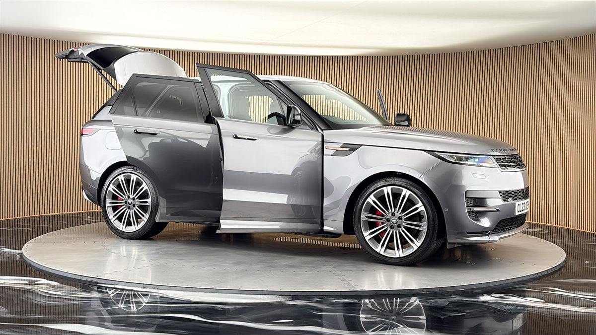 More views of Land Rover Range Rover Sport