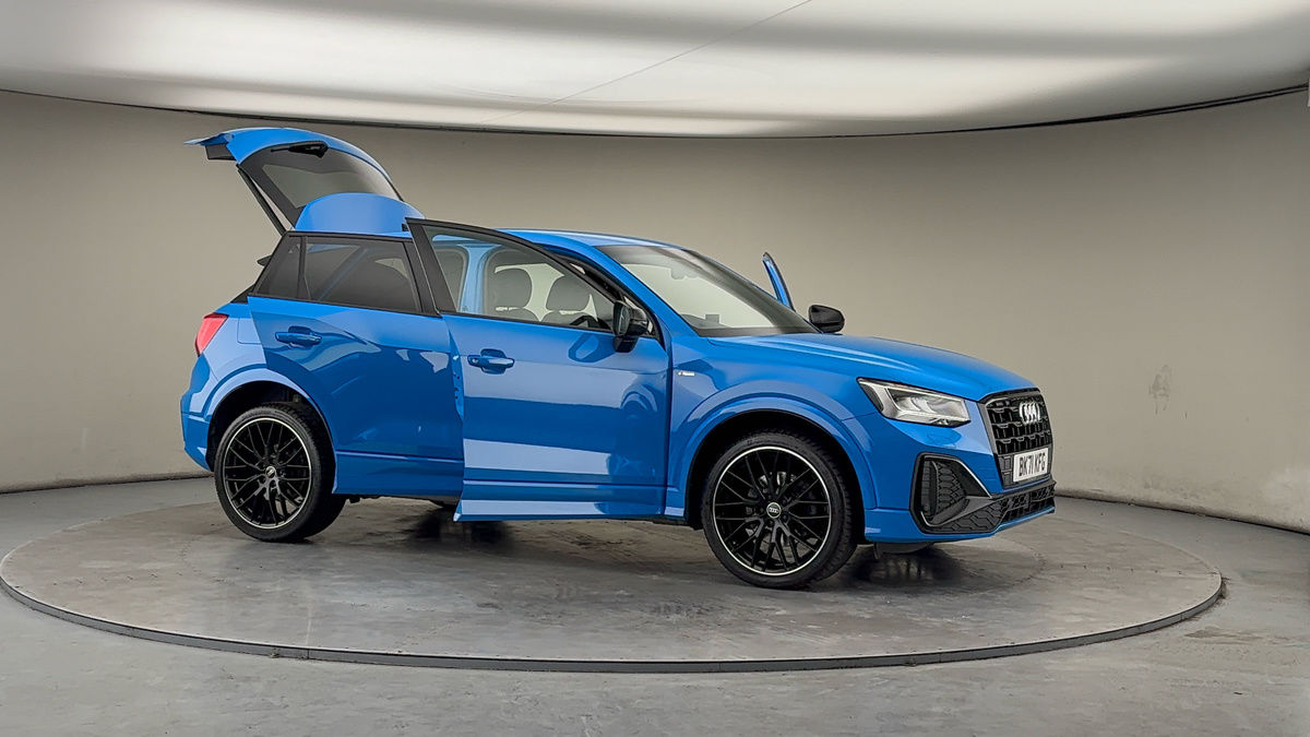 More views of Audi Q2