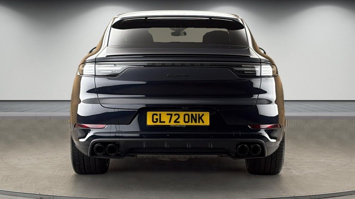 Porsche Cayenne Image 4