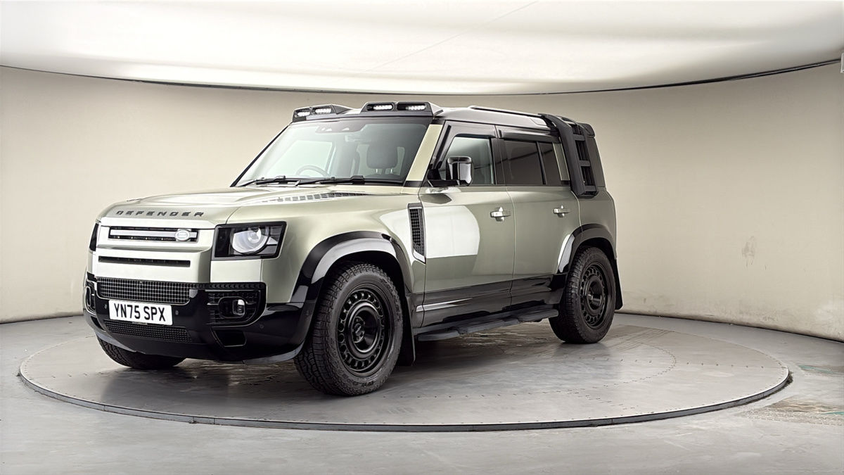 More views of Land Rover Defender 110