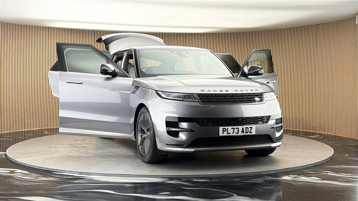 More views of Land Rover Range Rover Sport