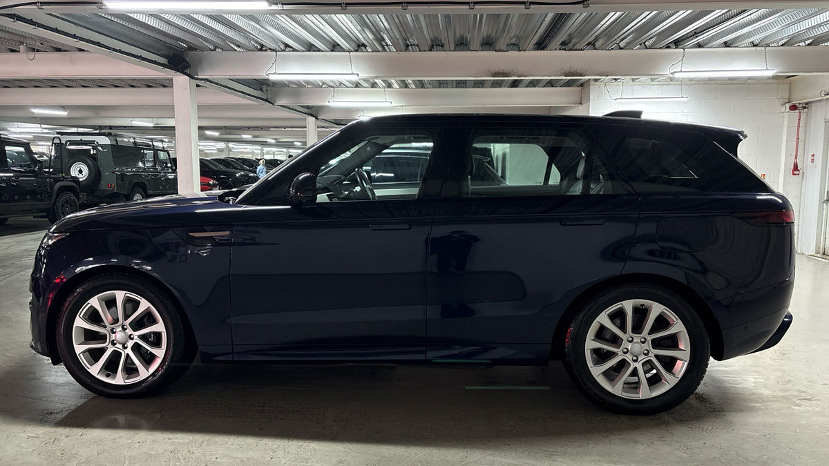 Land Rover Range Rover Sport Image 15