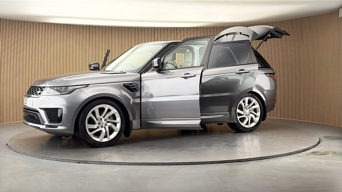 More views of Land Rover Range Rover Sport