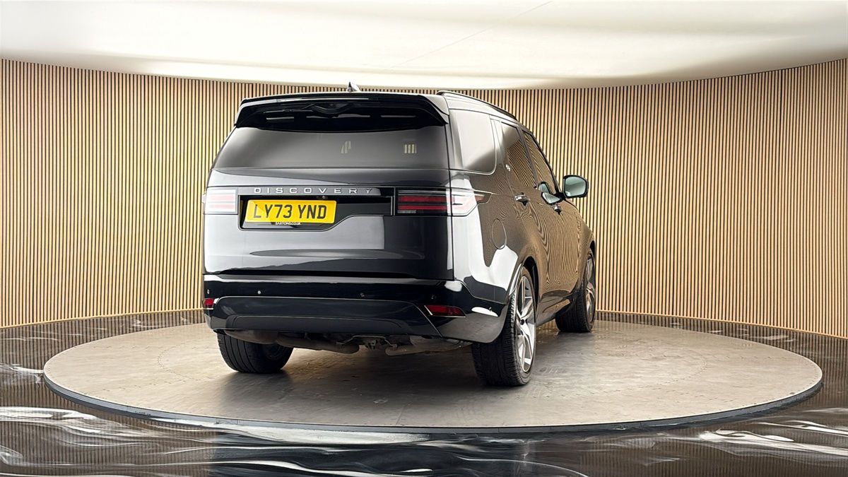 More views of Land Rover Discovery