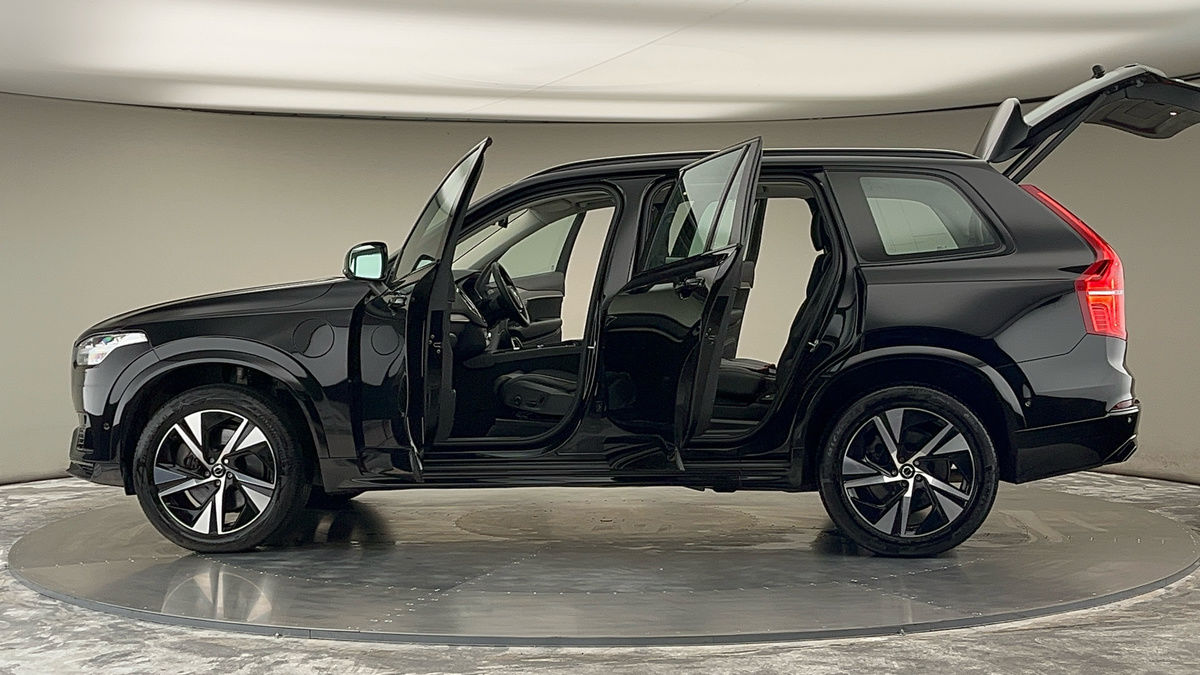 More views of Volvo XC90