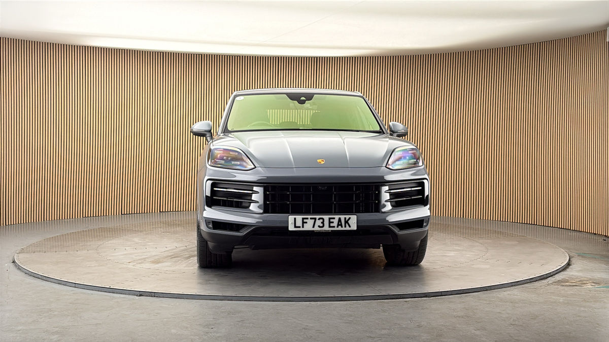 More views of Porsche Cayenne
