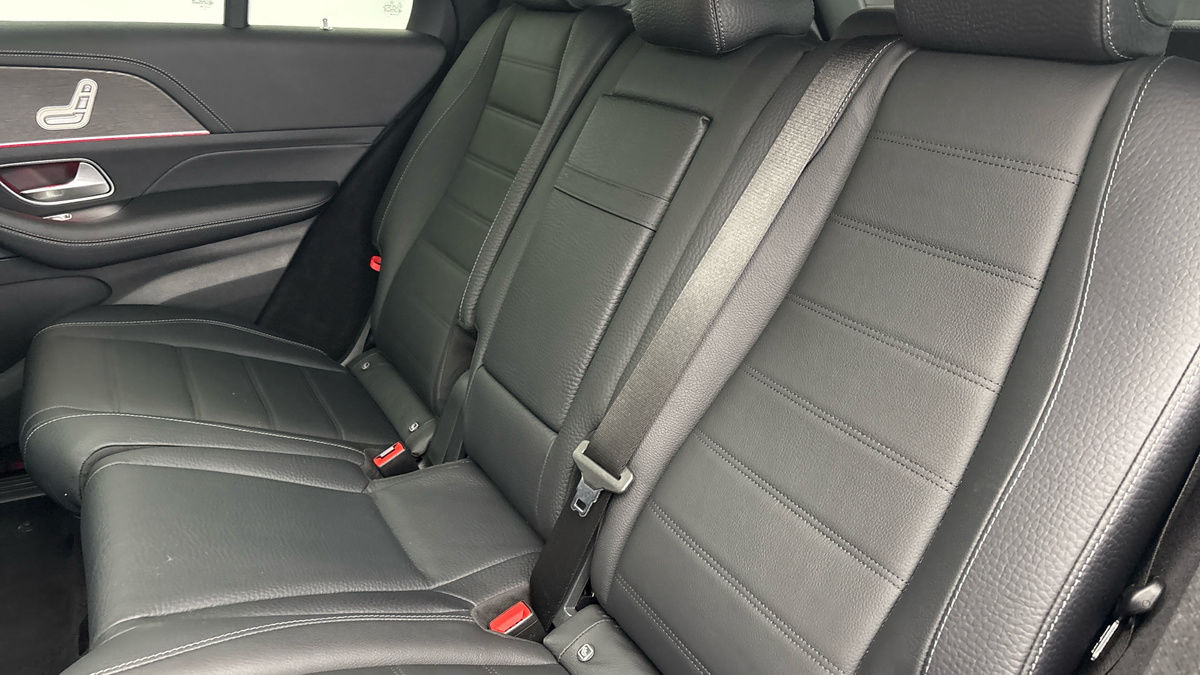 Mercedes-Benz GLE Image 8