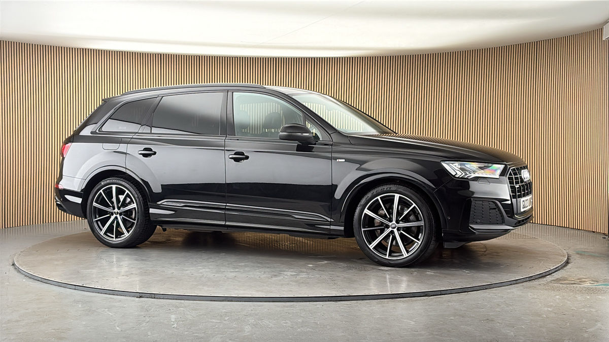 More views of Audi Q7