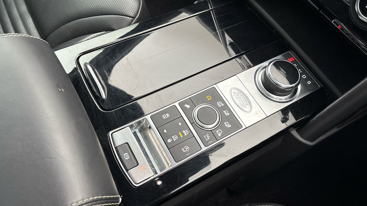 Land Rover Discovery Image 18