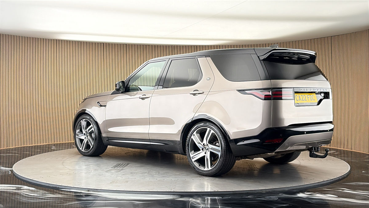 More views of Land Rover Discovery